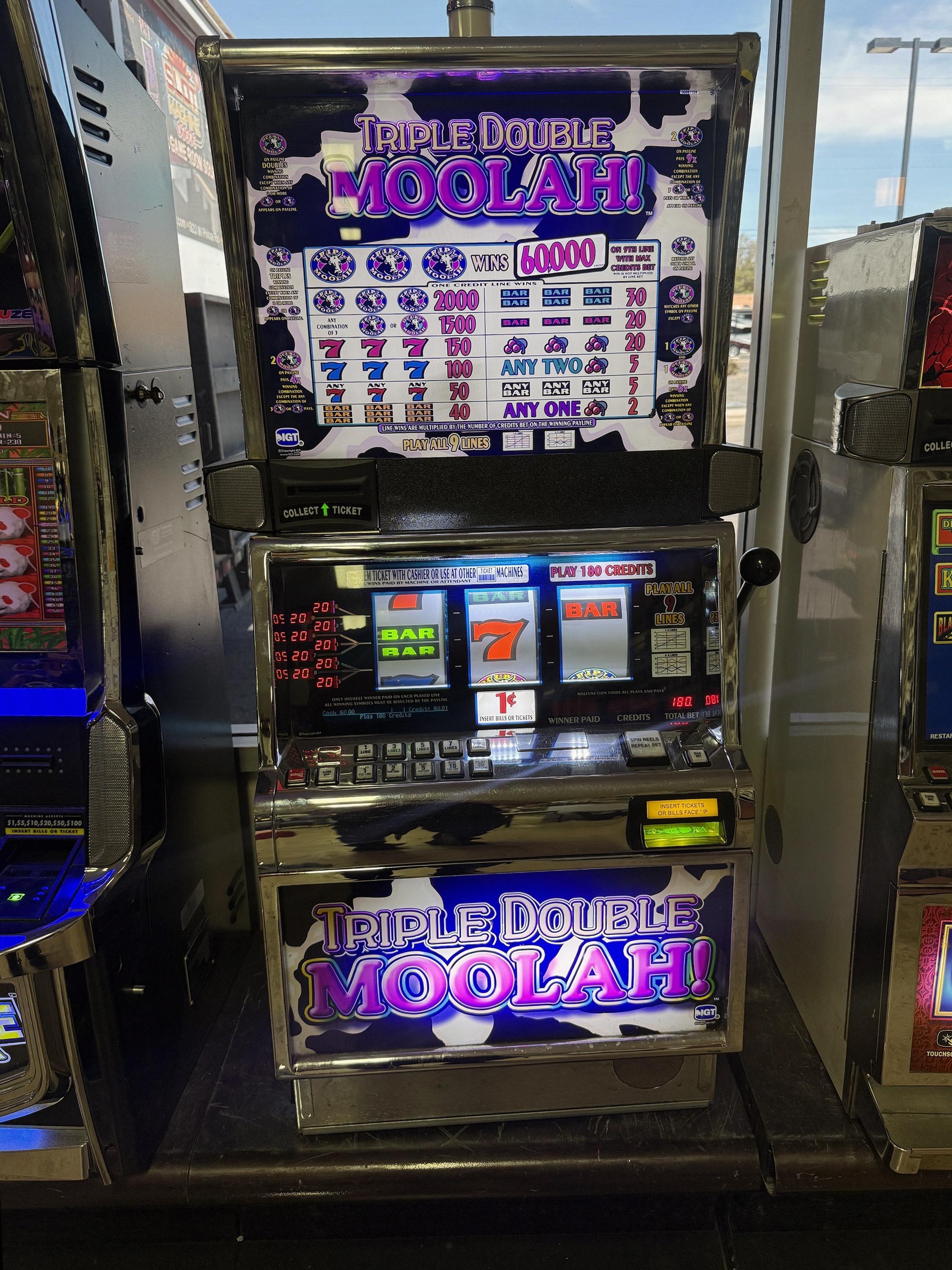 IGT S2000 Reel Spinner Triple Double Moolah